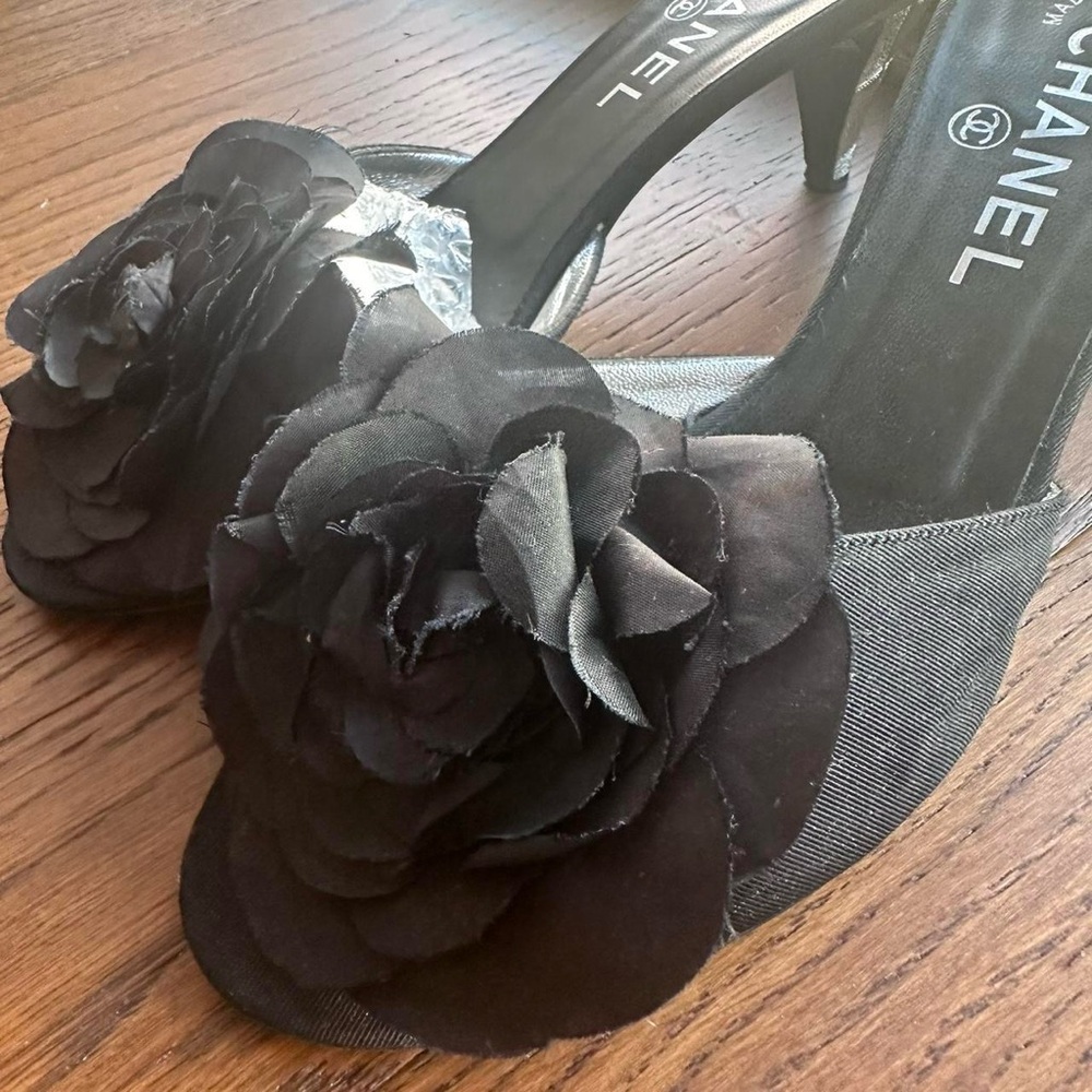 Chanel Black Floral Women's Shoes - Picture 3 of 5